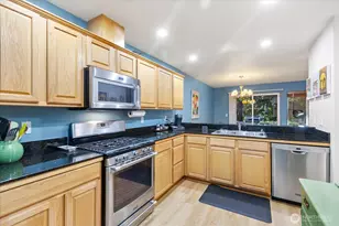 4126 214th St SW, Mountlake Terrace, WA 98043 - Photo 7