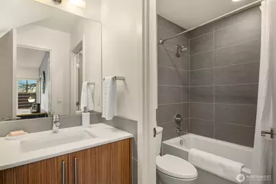 928 34th Avenue, Seattle, WA 98122 - Photo 31