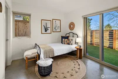 928 34th Avenue, Seattle, WA 98122 - Photo 29