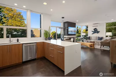 928 34th Avenue, Seattle, WA 98122 - Photo 7