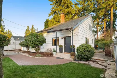 13308 1st Ave NE, Seattle, WA 98125 - Photo 1