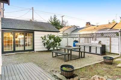 13308 1st Ave NE, Seattle, WA 98125 - Photo 19