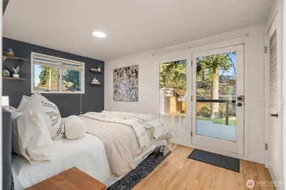 13308 1st Ave NE, Seattle, WA 98125 - Photo 9