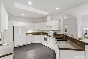 1470 Heath Ct, DuPont, WA 98327 - Photo 13