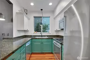 2367 Yakima Ct, Tacoma, WA 98405 - Photo 11