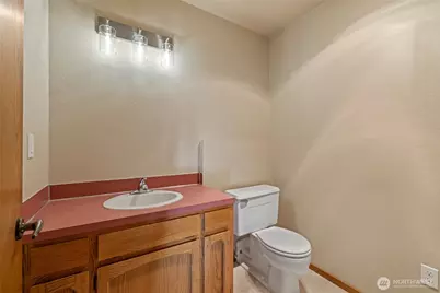 651 SE Bayshore #B301, Oak Harbor, WA 98277 - Photo 23