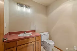 651 SE Bayshore, Oak Harbor, WA 98277 - Photo 23