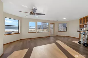 651 SE Bayshore, Oak Harbor, WA 98277 - Photo 5