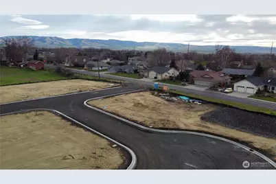 1186 Fortune Drive, Walla Walla, WA 99362 - Photo 1