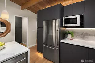 5409 NE 54th St, Seattle, WA 98105 - Photo 15