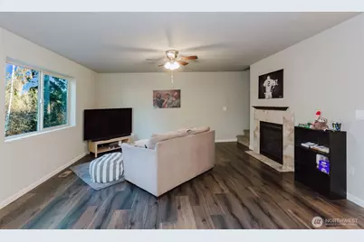 244 NE Tronson Circle, Bremerton, WA 98311 - Photo 3