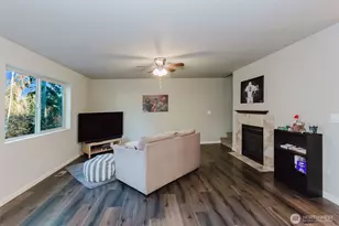 244 NE Tronson Cir, Bremerton, WA 98311 - Photo 3