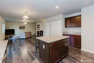 244 NE Tronson Cir, Bremerton, WA 98311 - Photo 7