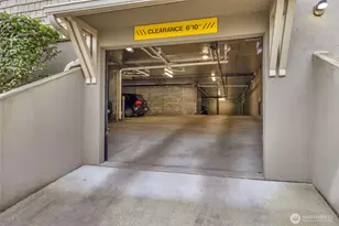 1415 6th Ave N, Seattle, WA 98109 - Photo 33