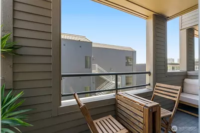 1504 Aurora Avenue N #101, Seattle, WA 98109 - Photo 19