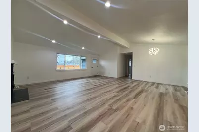 3711 Grandview Drive W, University Place, WA 98465 - Photo 7