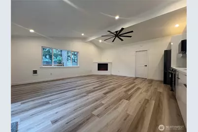 3711 Grandview Drive W, University Place, WA 98465 - Photo 9