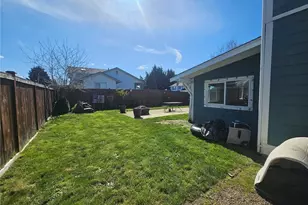 824 130th St E, Parkland, WA 98445 - Photo 29