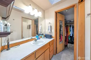 824 130th St E, Parkland, WA 98445 - Photo 17