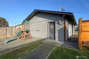 1121 Georgiana St, Port Angeles, WA 98362 - Photo 27