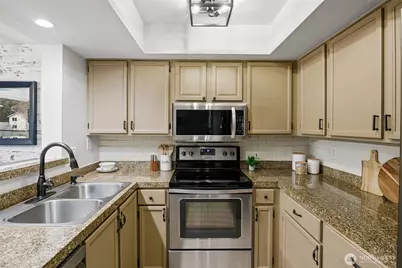 12905 126th Court NE #L105, Kirkland, WA 98034 - Photo 7