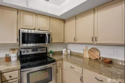 12905 126th Court NE #L105, Kirkland, WA 98034 - Photo 11