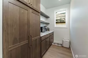 800 E 37th St, Vancouver, WA 98663 - Photo 19