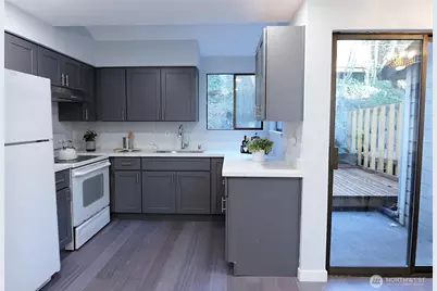 1555 Union Avenue NE #G-38, Renton, WA 98059 - Photo 5