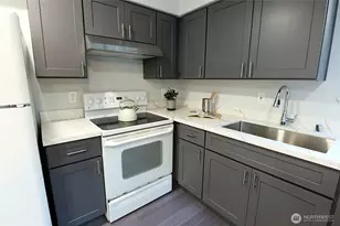 1555 Union Ave NE, Renton, WA 98059 - Photo 9