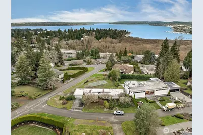 9808 NE 33rd Street, Bellevue, WA 98004 - Photo 1