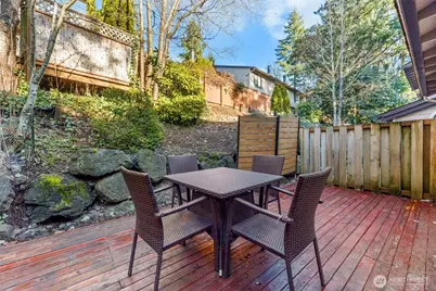 1555 Union Avenue NE #39, Renton, WA 98059 - Photo 11