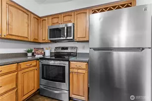 1555 Union Ave NE, Renton, WA 98059 - Photo 9