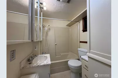 18411 12th Avenue NE, Shoreline, WA 98155 - Photo 17