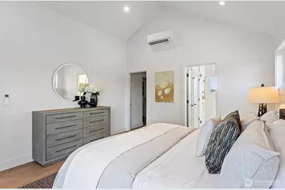 8007 25th Avenue NW, Seattle, WA 98117 - Photo 27