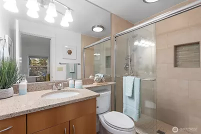 22910 90th Avenue W #D201, Edmonds, WA 98026 - Photo 23