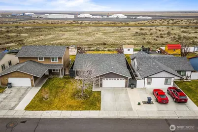 682 L St SE, Ephrata, WA 98823 - Photo 3