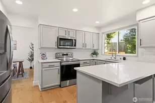 649 Washington Pl SW, Mukilteo, WA 98275 - Photo 11