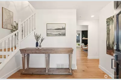 649 Washington Place SW, Mukilteo, WA 98275 - Photo 3