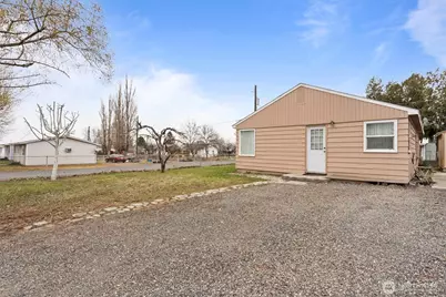 705 W 9th Street, Warden, WA 98857 - Photo 17