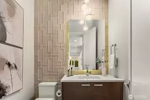 9216 NE 13th St, Clyde Hill, WA 98004 - Photo 15