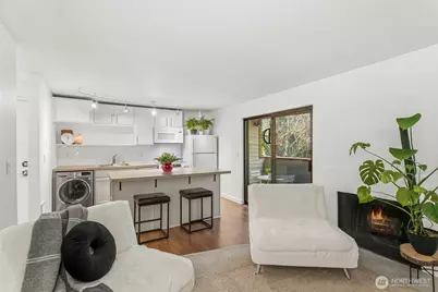 23453 16th Avenue S #A304, Des Moines, WA 98198 - Photo 7