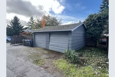 138 N Rainier Avenue, Bremerton, WA 98312 - Photo 19