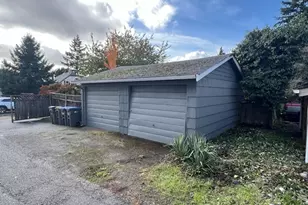 138 N Rainier Ave, Bremerton, WA 98312 - Photo 19