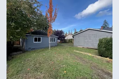 138 N Rainier Avenue, Bremerton, WA 98312 - Photo 17