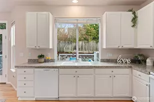 5036 NE 4th Pl, Renton, WA 98059 - Photo 17