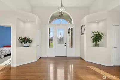 120 W Crescent Harbor Road, Oak Harbor, WA 98277 - Photo 3