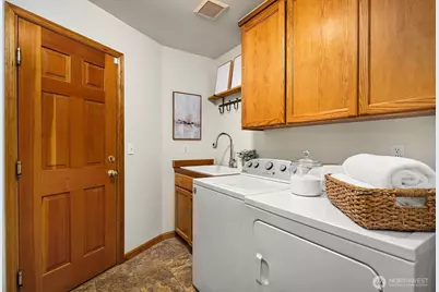 25718 SE 31st Place, Sammamish, WA 98075 - Photo 19