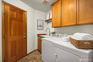 25718 SE 31st Pl, Sammamish, WA 98075 - Photo 19