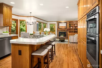 25718 SE 31st Place, Sammamish, WA 98075 - Photo 11