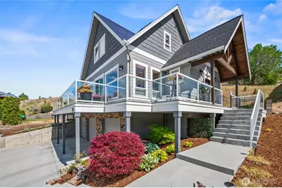 719 19th Street NE, East Wenatchee, WA 98802 - Photo 3